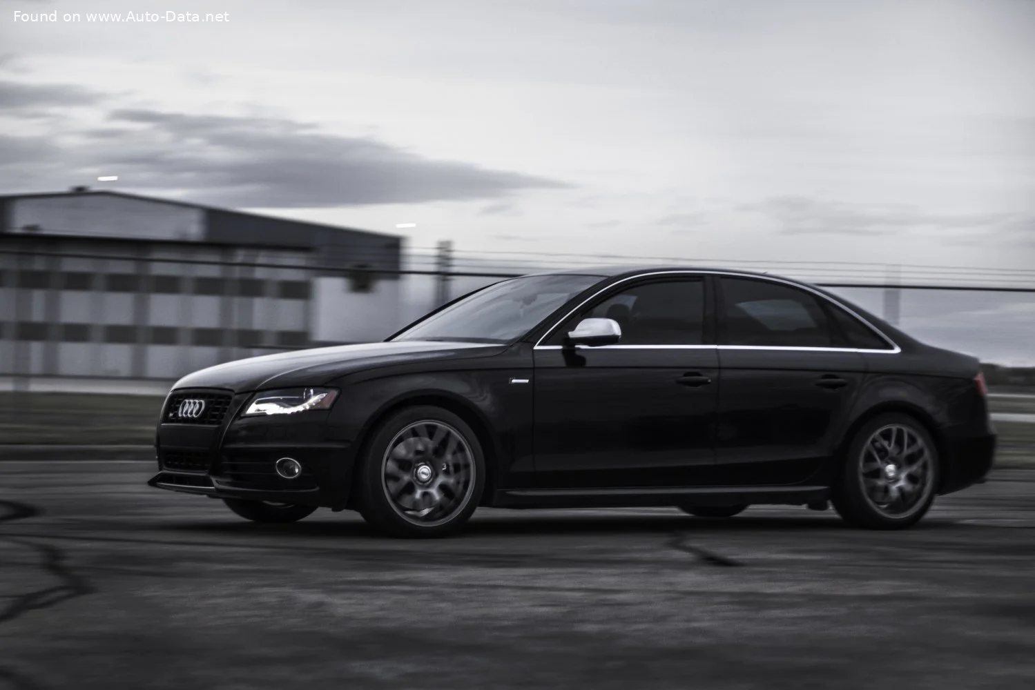 Audi S4 3.0 TFSI V6 (333 Hp) quattro2009 - 2011 thumbnail 6