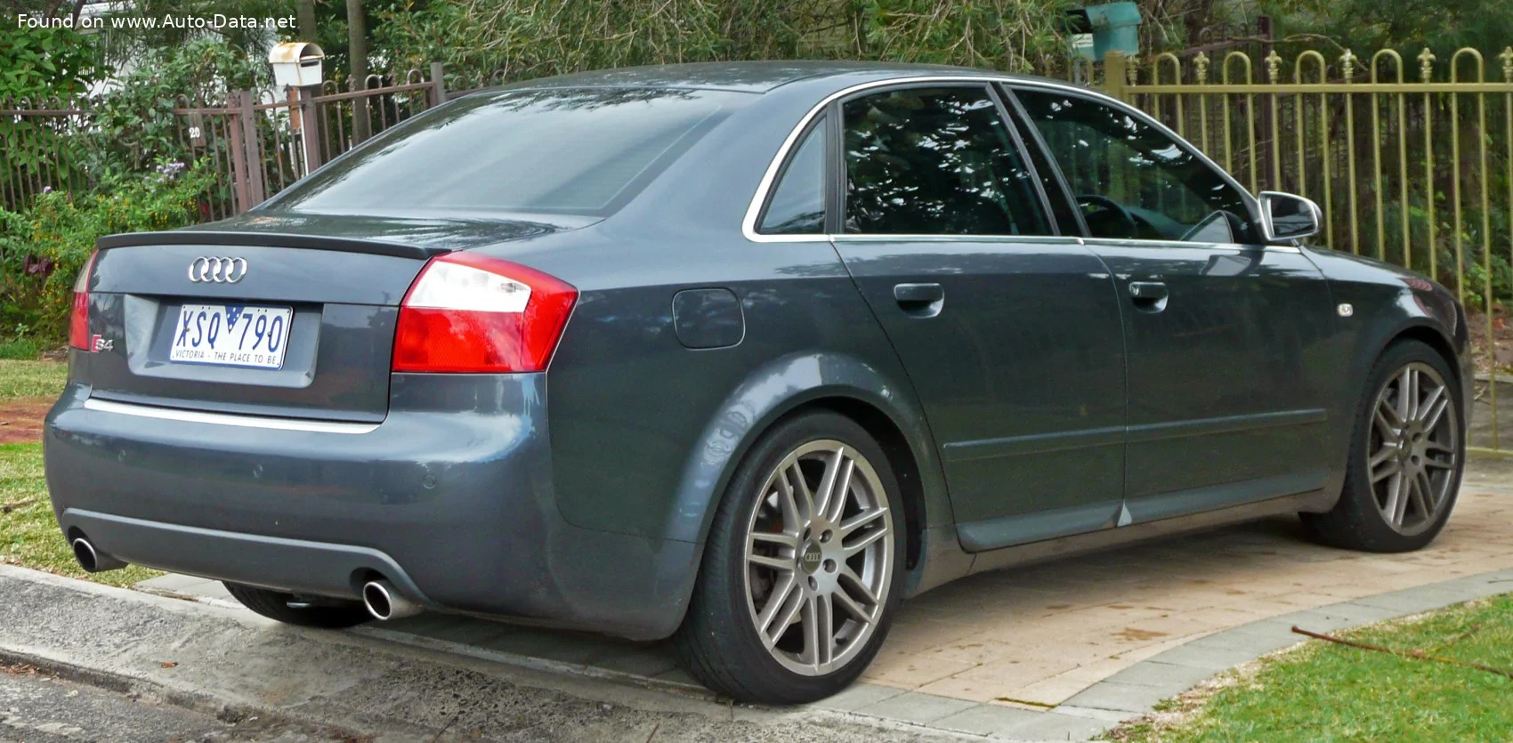 Audi S4 4.2i V8 (344 Hp) quattro2003 - 2004 thumbnail 2