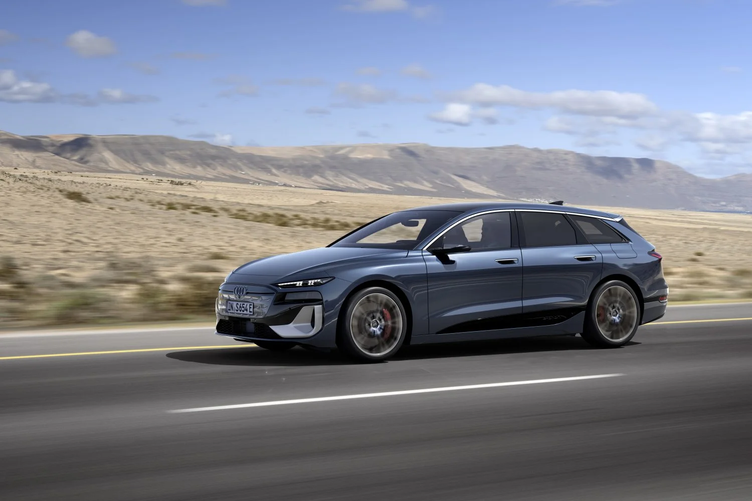 Audi S6 e-tron 100 kWh (551 Hp) quattro2024 - thumbnail 6