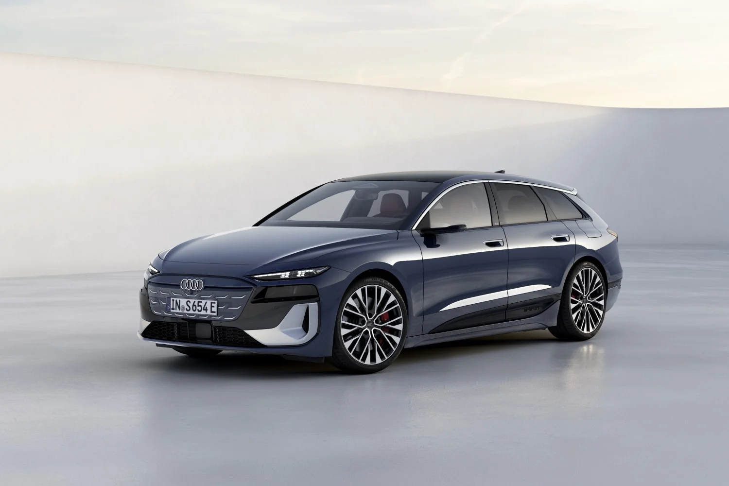Audi S6 e-tron 100 kWh (551 Hp) quattro2024 - thumbnail 10