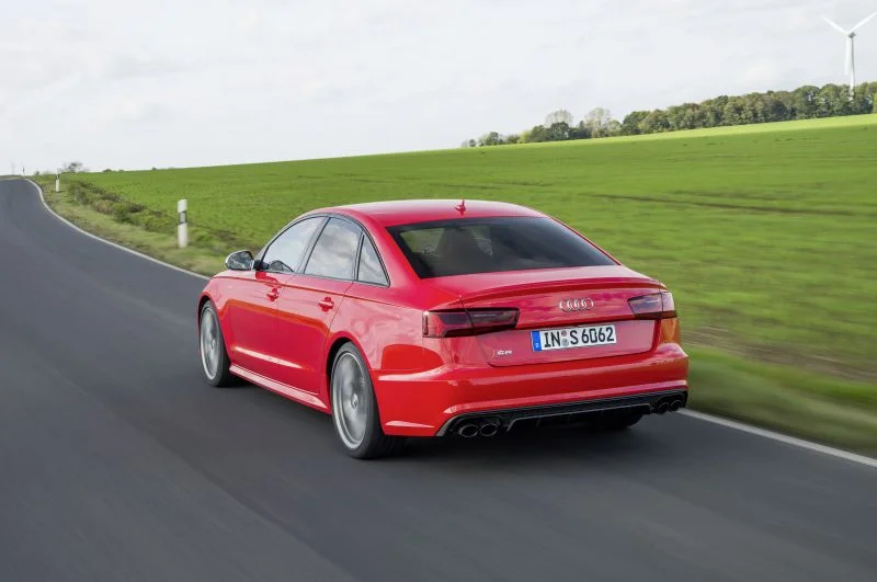 Audi S6 4.0 TFSI V8 (450 Hp) quattro S tronic2014 - 2018 thumbnail 2