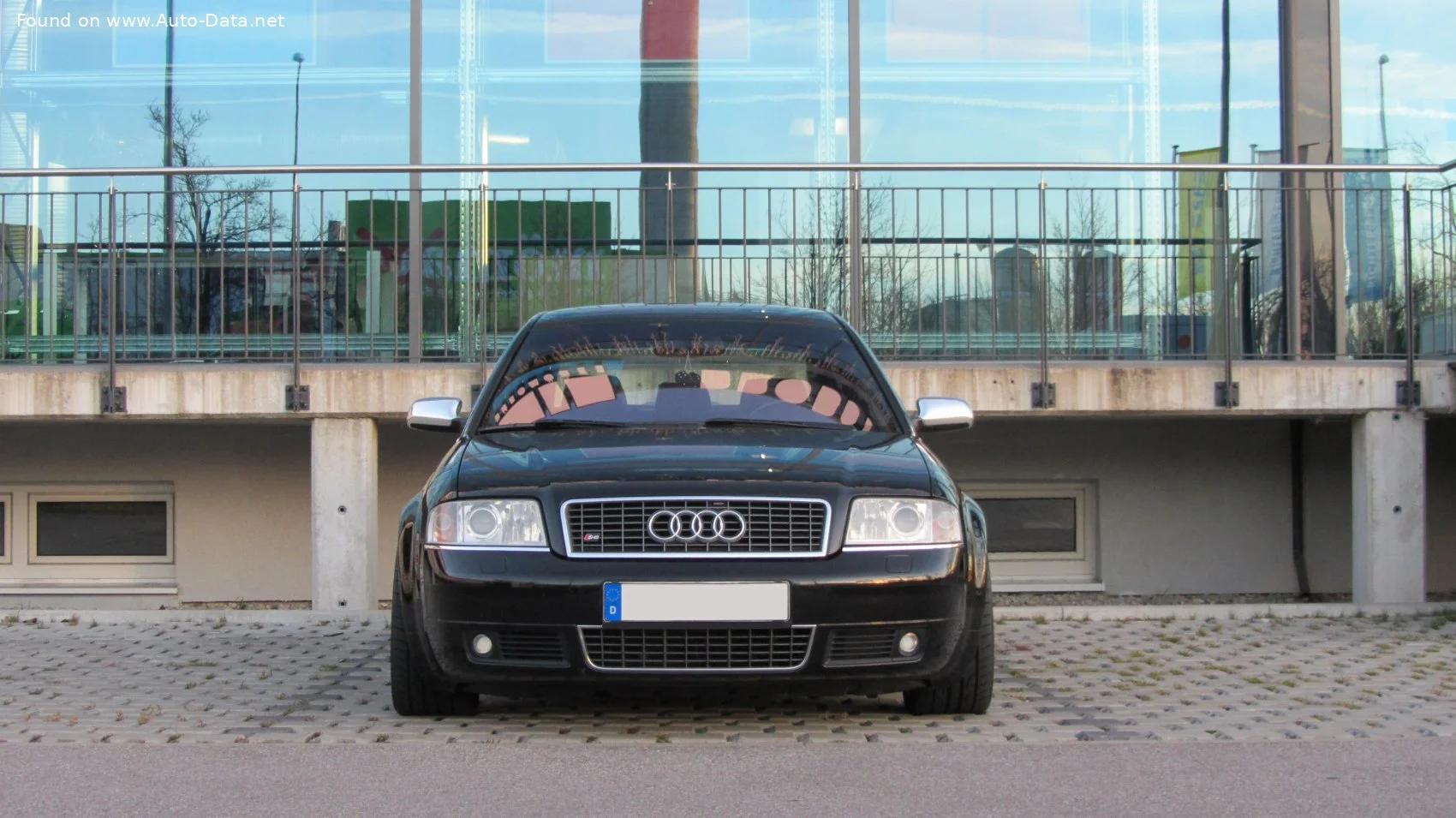 Audi S6 4.2 V8 (340 Hp) quattro1999 - 2005 thumbnail 2