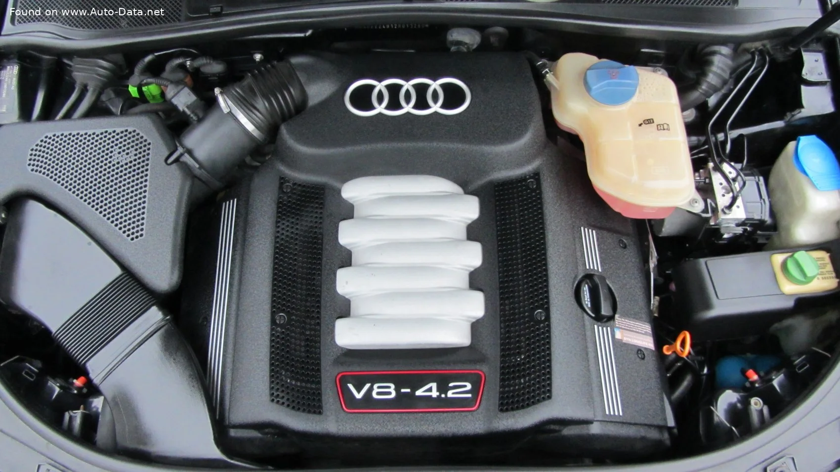 Audi S6 4.2 V8 (340 Hp) quattro1999 - 2005 thumbnail 5