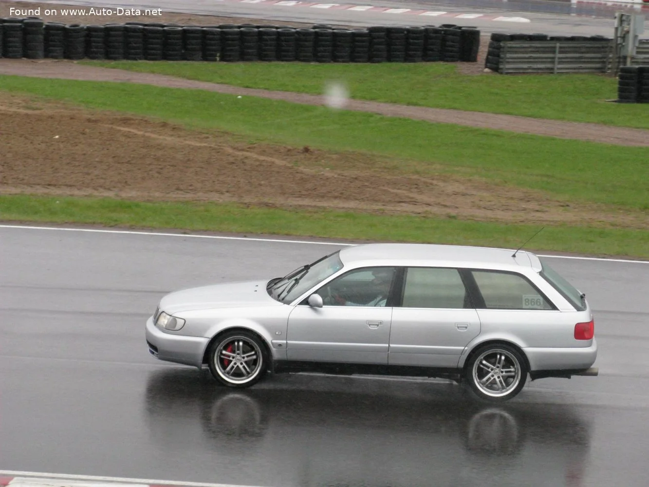 Audi S6 2.2i 20V Turbo (230 Hp) quattro Automatic1994 - 1997 thumbnail 2