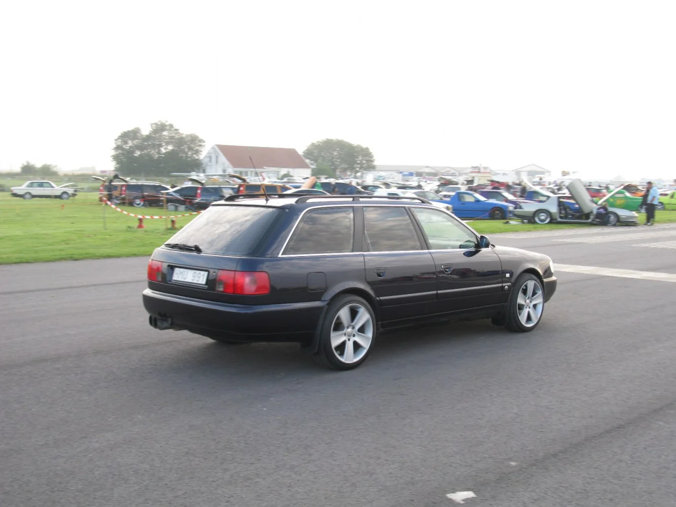 Audi S6 2.2i 20V Turbo (230 Hp) quattro Automatic1994 - 1997 thumbnail 6