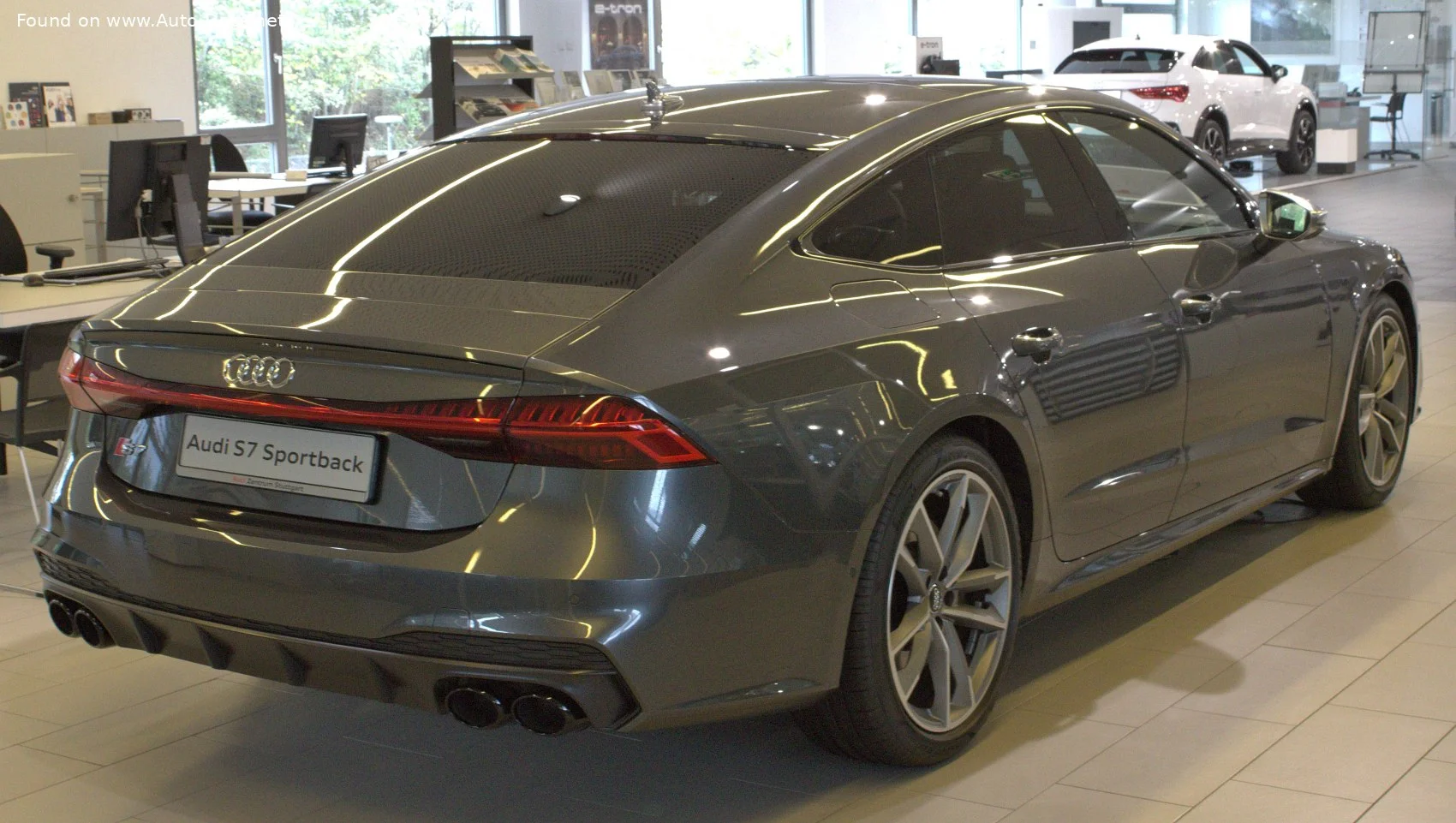 Audi S7 2.9 TFSI V6 (444 Hp) Mild Hybrid quattro tiptronic2019 - 2023 thumbnail 11
