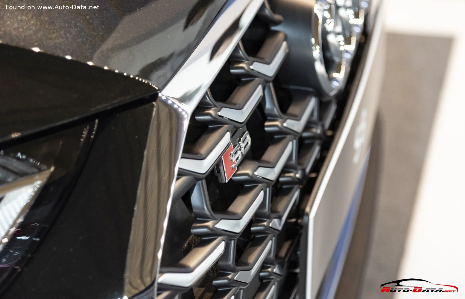 Audi S8 4.0 TFSI V8 (571 Hp) Mild Hybrid quattro tiptronic2021 - thumbnail 13