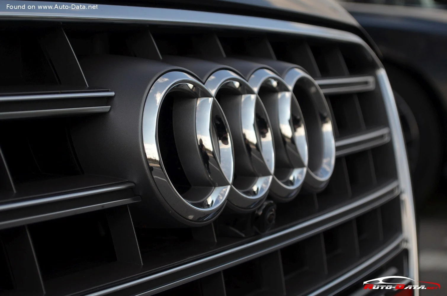 Audi S8 4.0 TFSI COD V8 (520 Hp) quattro Tiptronic2013 - 2015 thumbnail 8