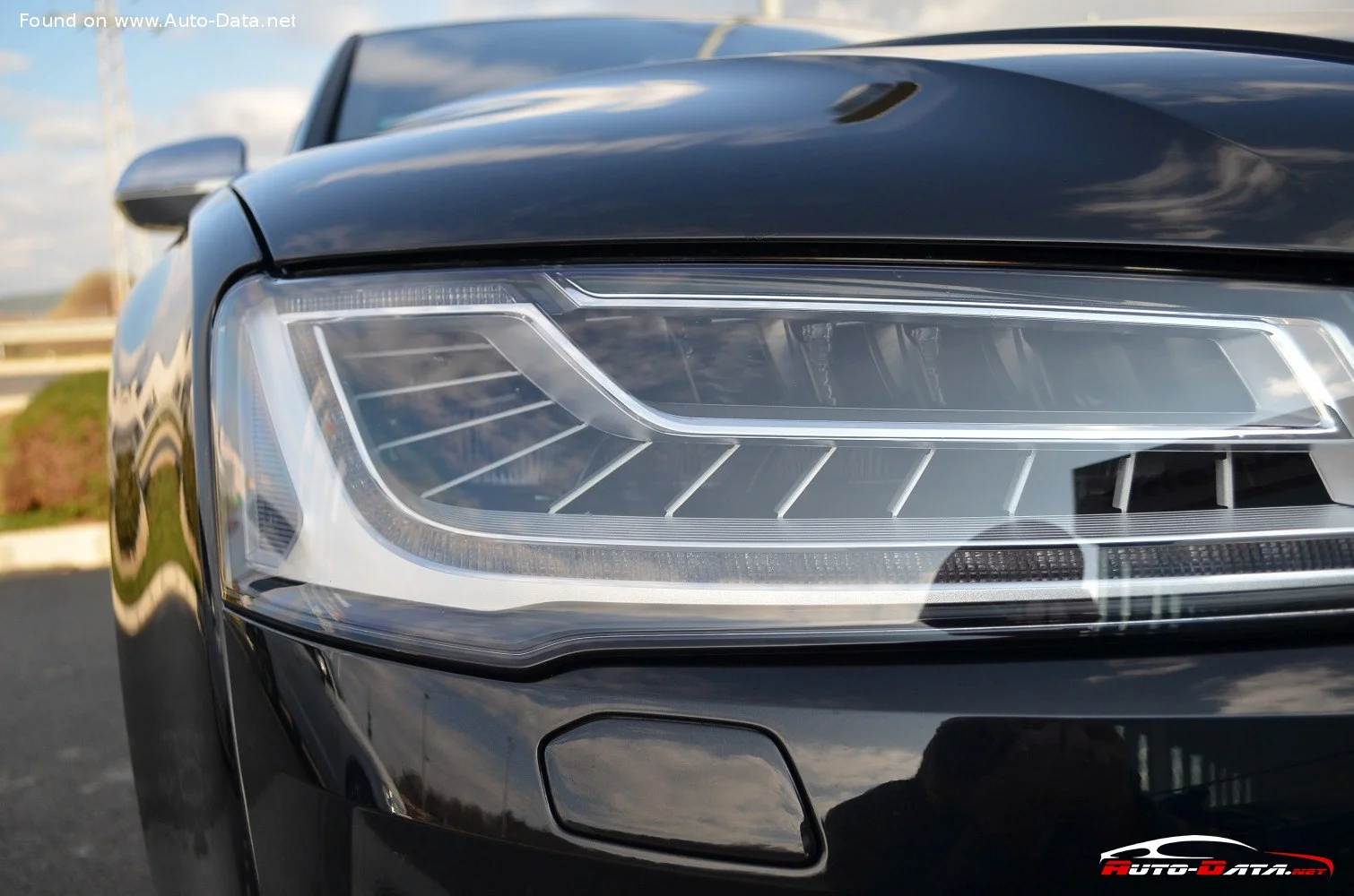 Audi S8 4.0 TFSI COD V8 (520 Hp) quattro Tiptronic2013 - 2015 thumbnail 9