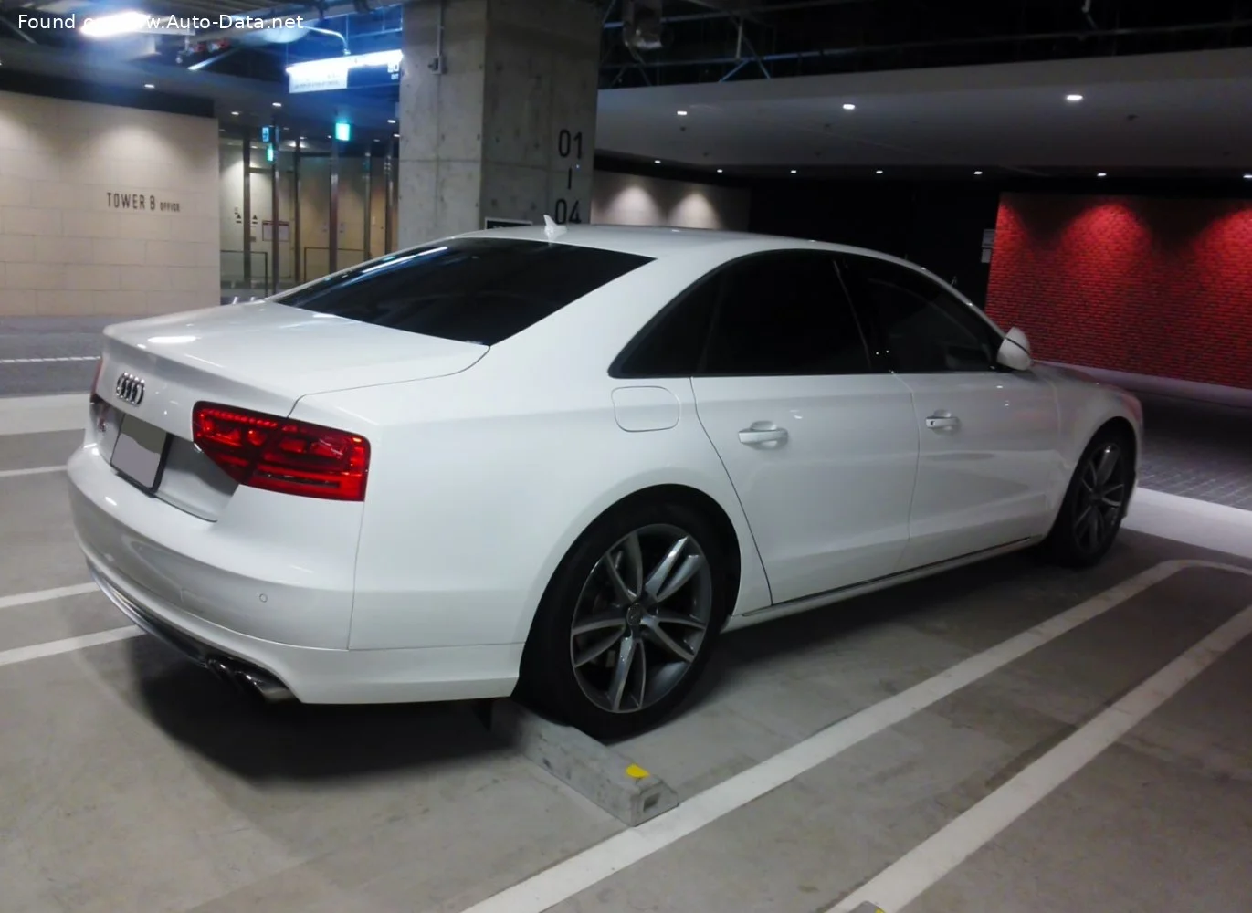 Audi S8 4.0 TFSI V8 (520 Hp) quattro Tiptronic2012 - 2013 thumbnail 4