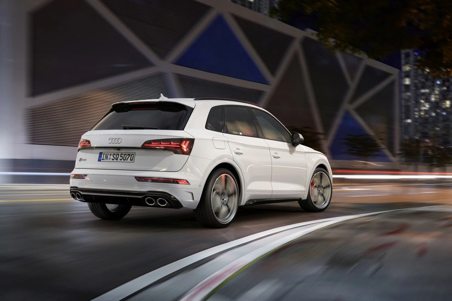 Audi SQ5 3.0 TDI V6 (341 Hp) Mild Hybrid quattro tiptronic2020 - 2024 thumbnail 9