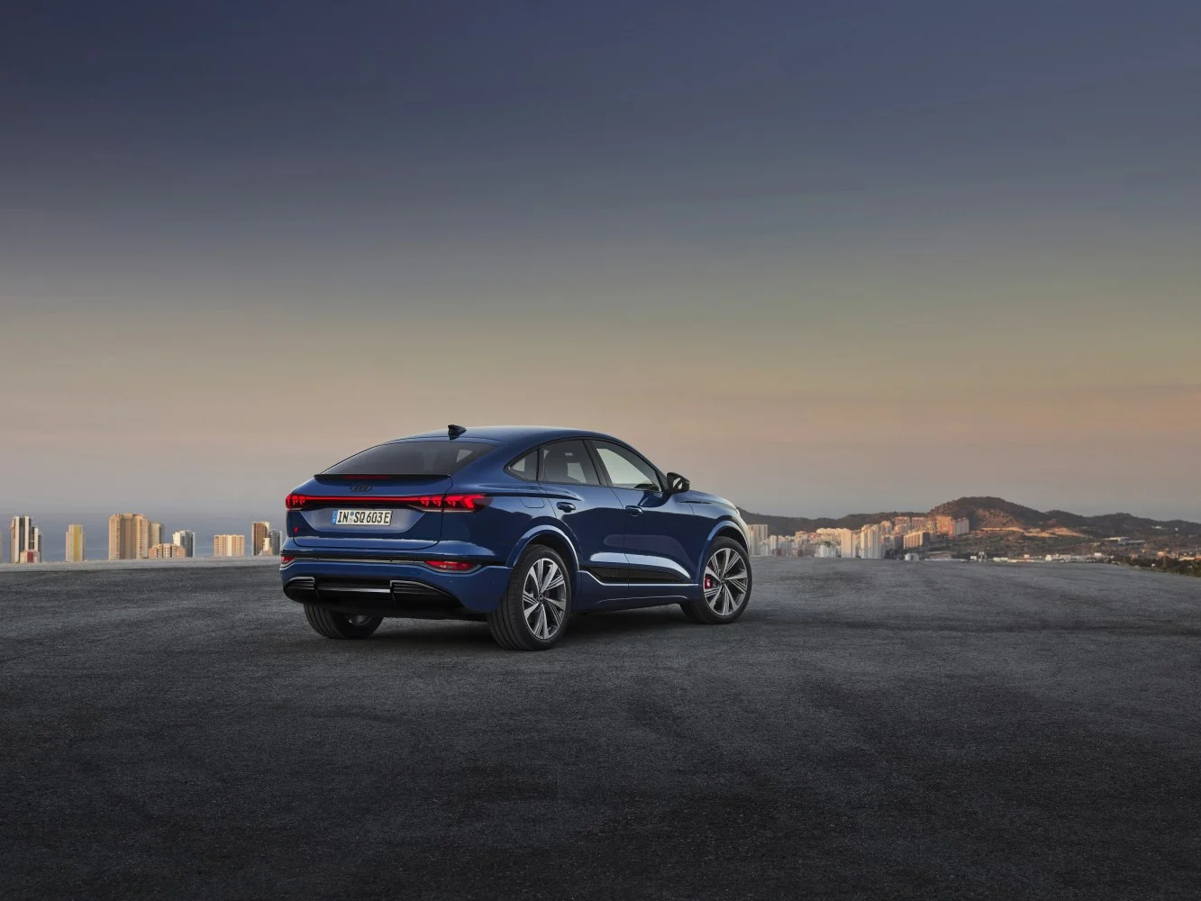 Audi SQ6 e-tron 100 kWh (517 Hp) quattro2024 - thumbnail 12