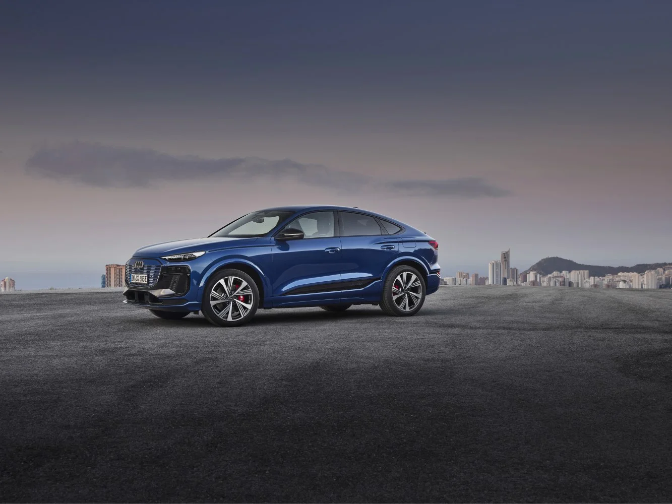 Audi SQ6 e-tron 100 kWh (517 Hp) quattro2024 - thumbnail 9