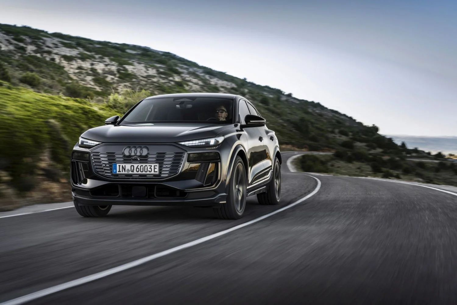 Audi SQ6 e-tron 100 kWh (517 Hp) quattro2024 - - 1