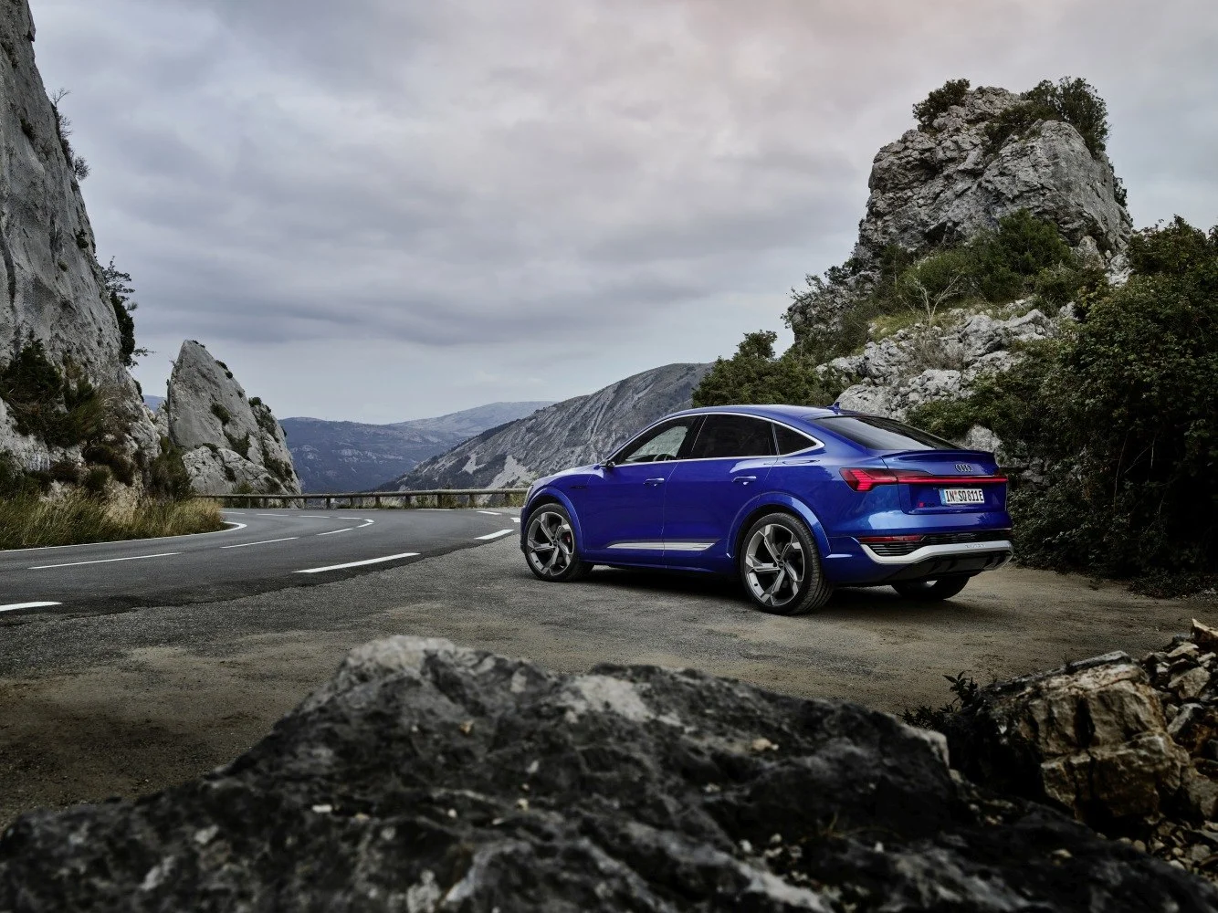 Audi SQ8 e-tron 114 kWh (503 Hp) quattro2022 - thumbnail 11