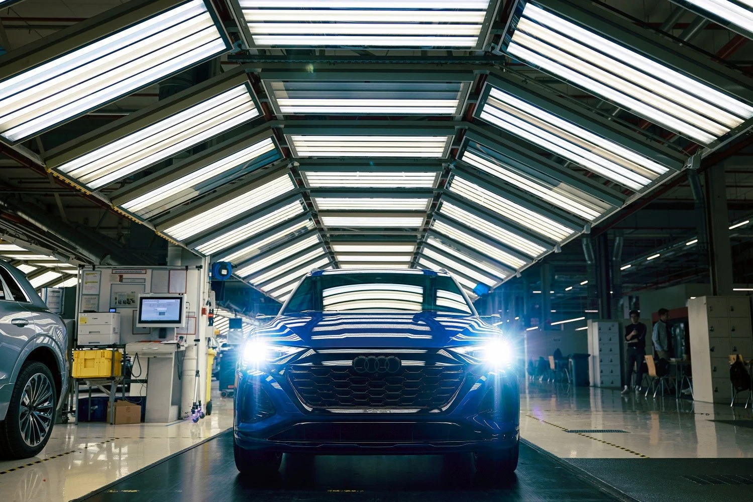 Audi SQ8 e-tron 114 kWh (503 Hp) quattro2022 - thumbnail 13