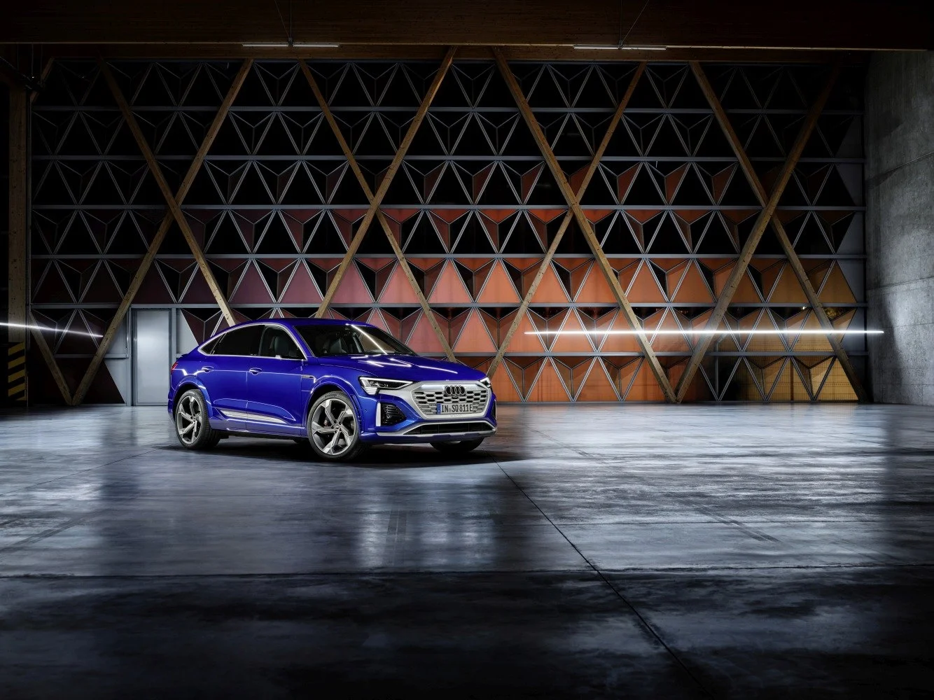 Audi SQ8 e-tron 114 kWh (503 Hp) quattro2022 - thumbnail 14