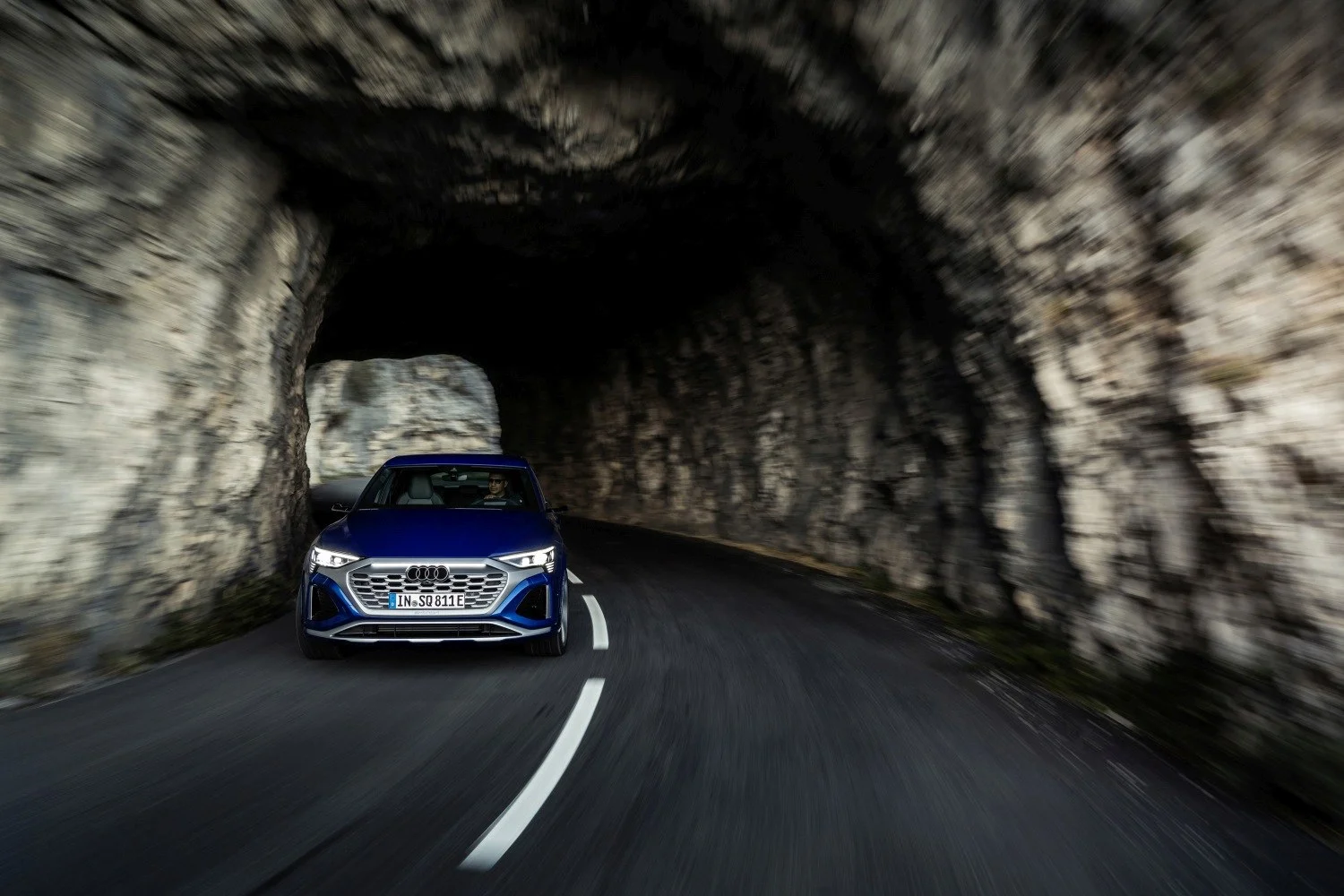 Audi SQ8 e-tron 114 kWh (503 Hp) quattro2022 - thumbnail 7