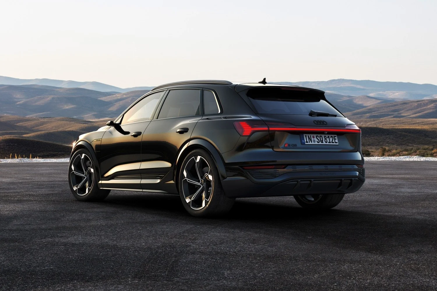 Audi SQ8 e-tron 114 kWh (503 Hp) quattro2022 - thumbnail 2
