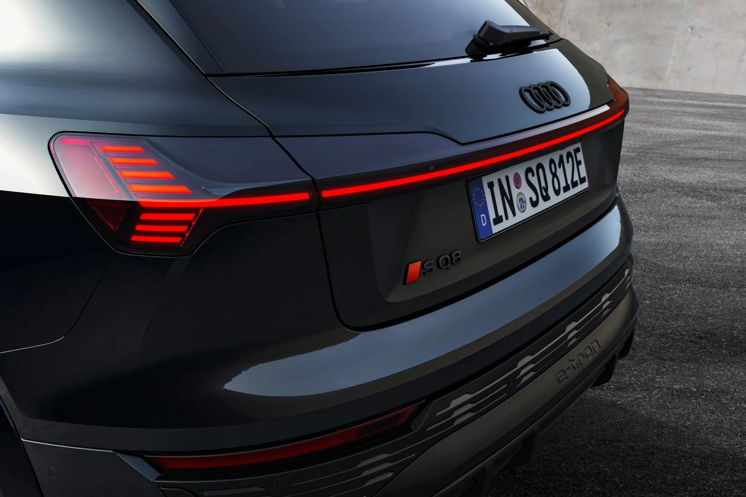 Audi SQ8 e-tron 114 kWh (503 Hp) quattro2022 - thumbnail 18