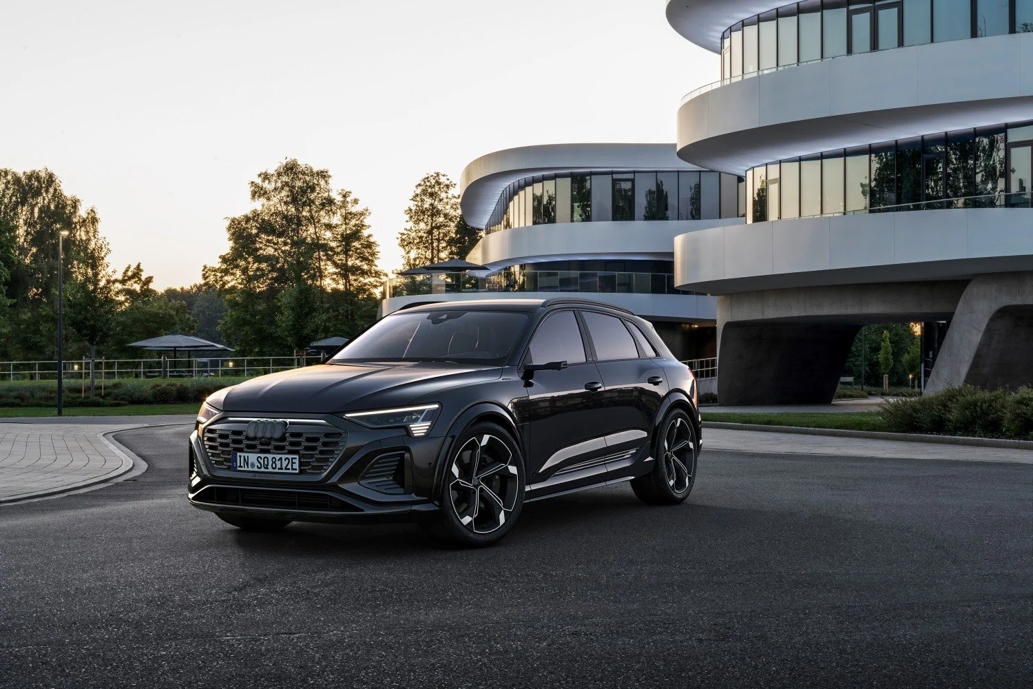 Audi SQ8 e-tron 114 kWh (503 Hp) quattro2022 - thumbnail 9