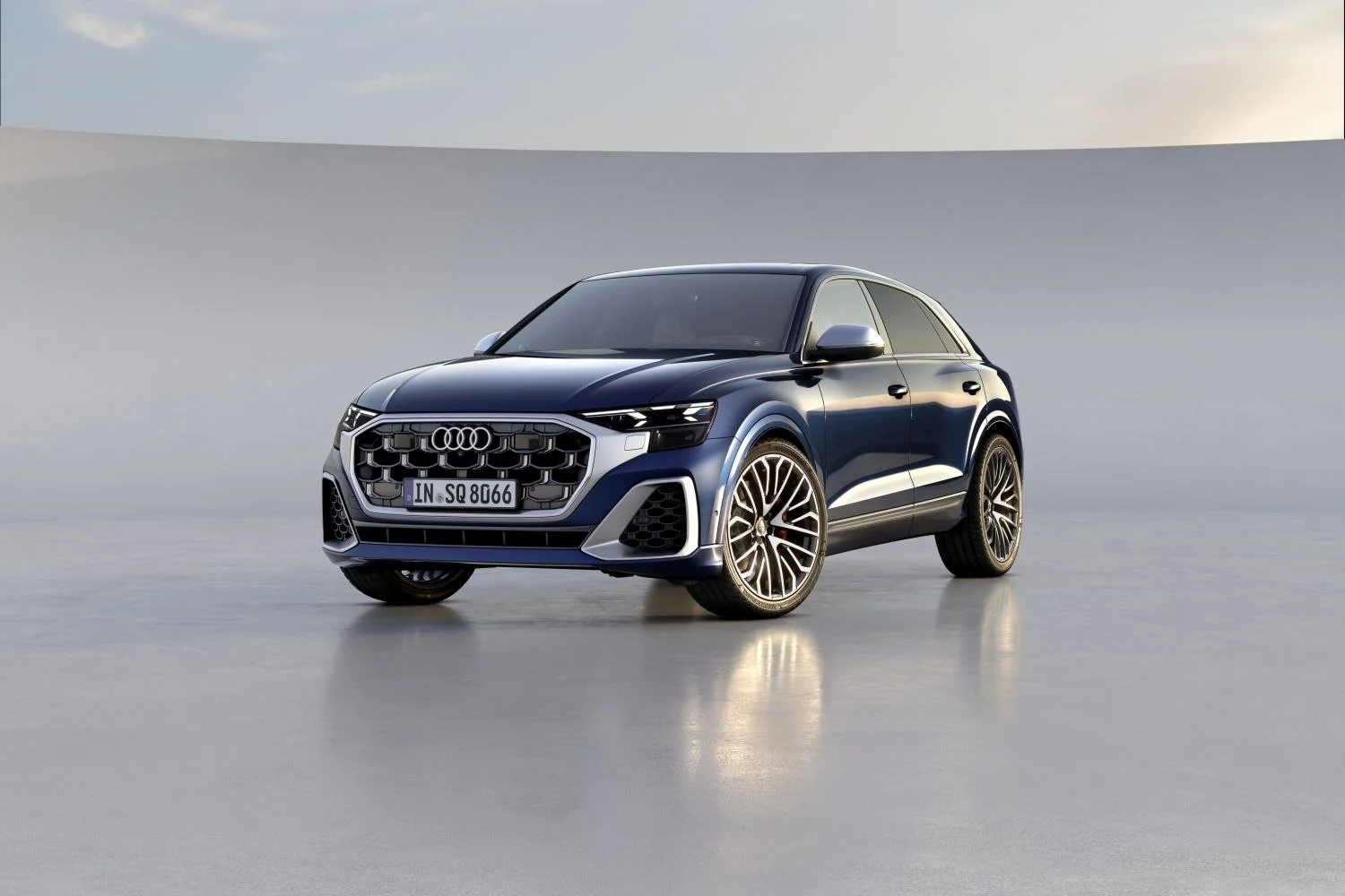 Audi SQ8 4.0 TFSI V8 (507 Hp) quattro tiptronic2023 - thumbnail 2