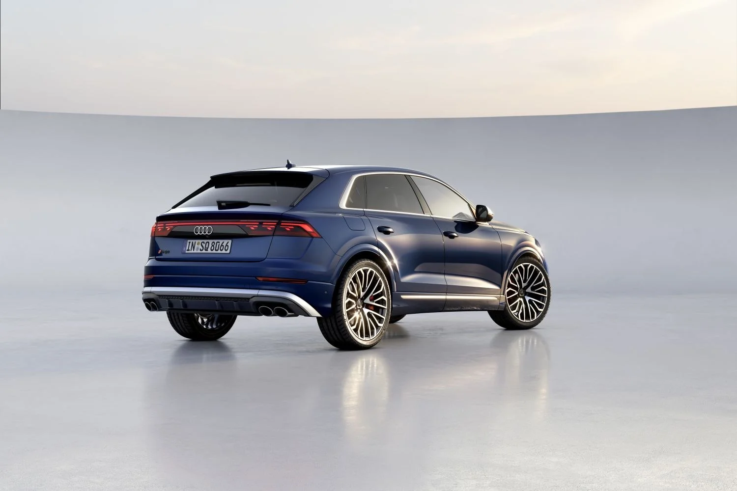 Audi SQ8 4.0 TFSI V8 (507 Hp) quattro tiptronic2023 - thumbnail 4