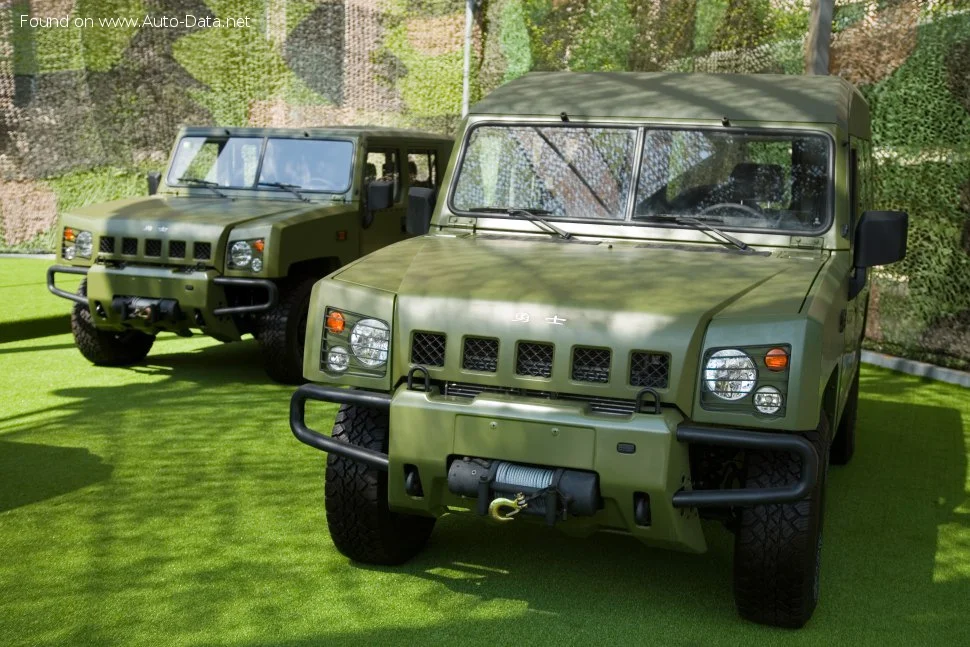 BAIC BJ 2020 2.4 (106 Hp)1989 - 2005 - 1