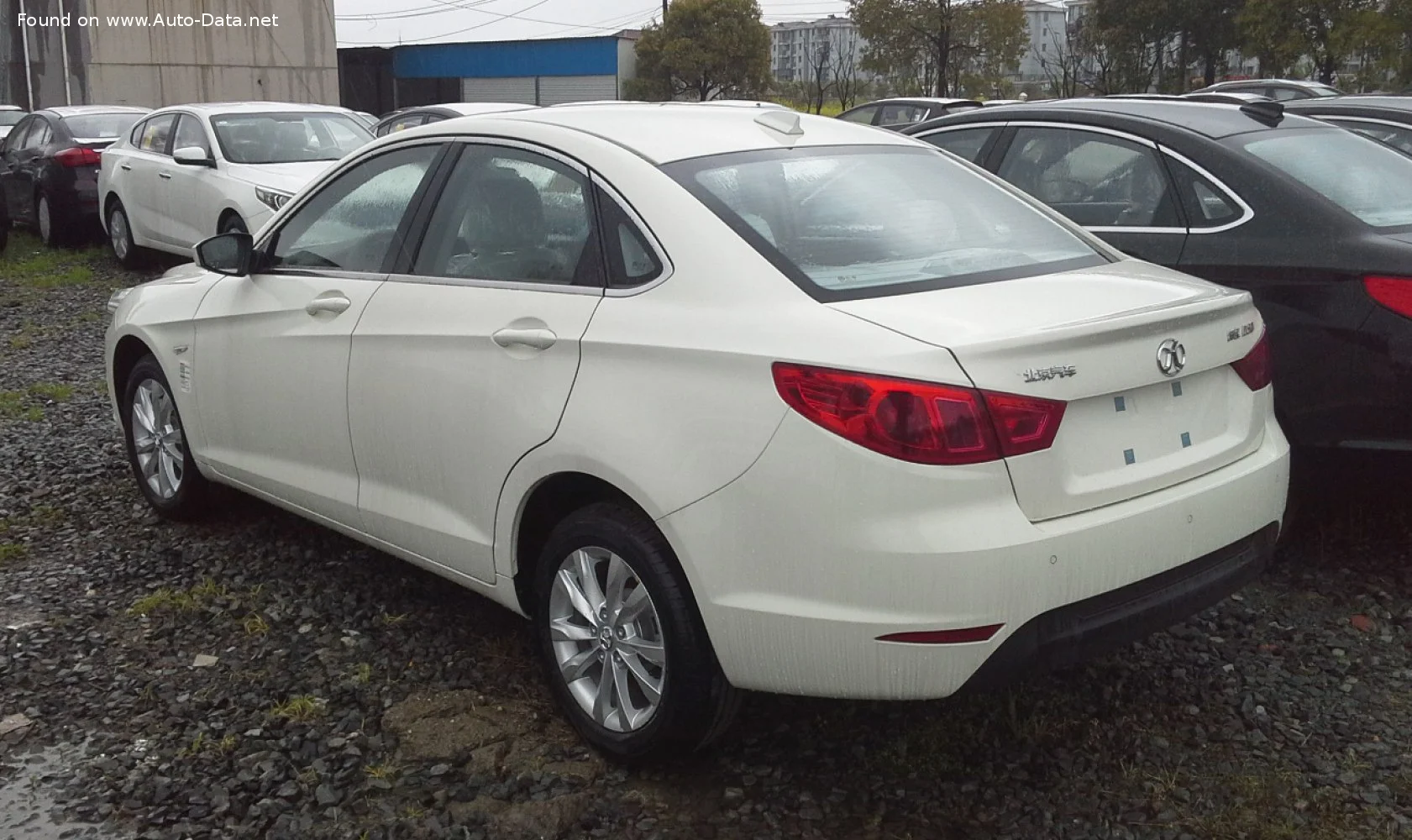BAIC Senova D50 1.5i (113 Hp)2014 - 2017 thumbnail 2