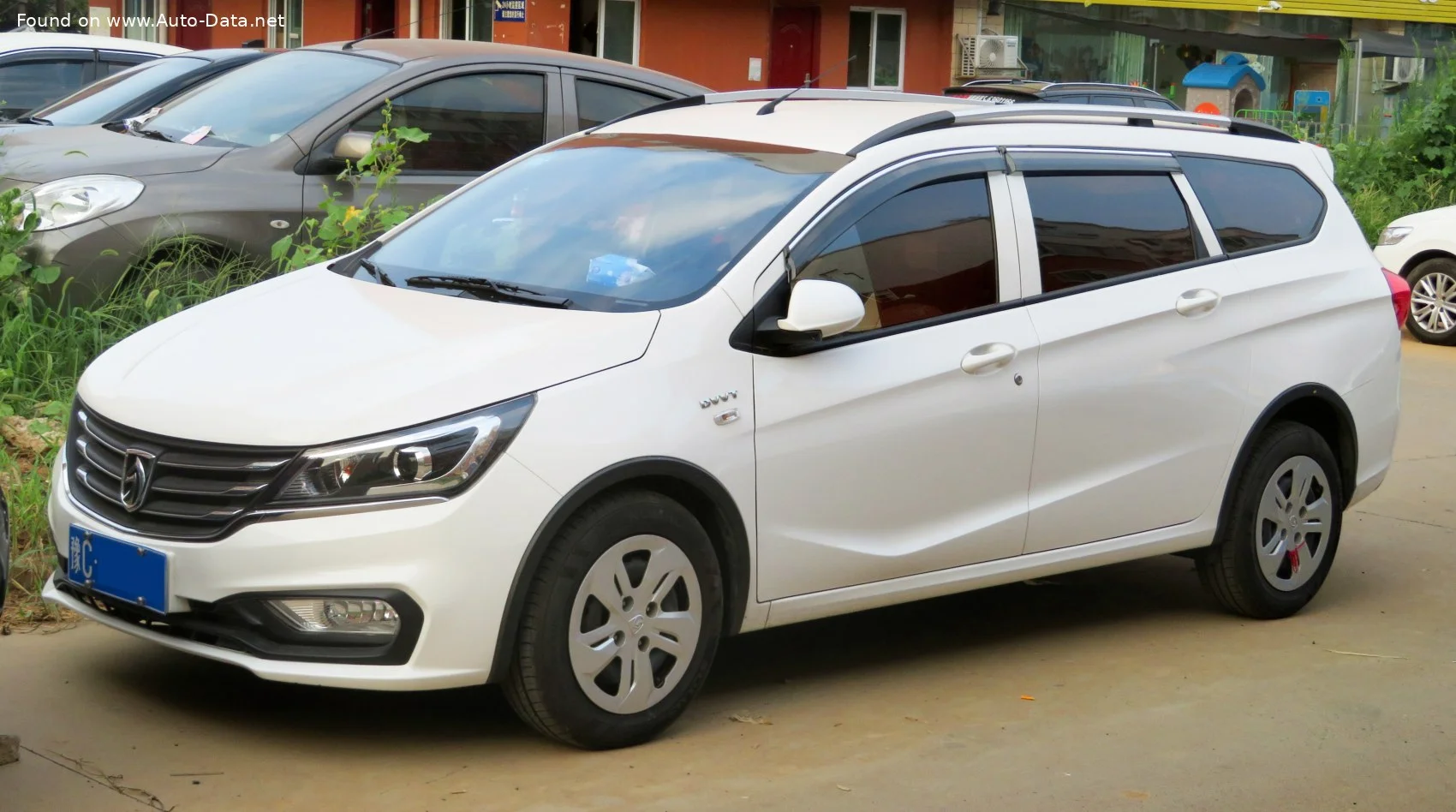 Baojun 310 1.2L (82 Hp)2017 - 2019 - 1