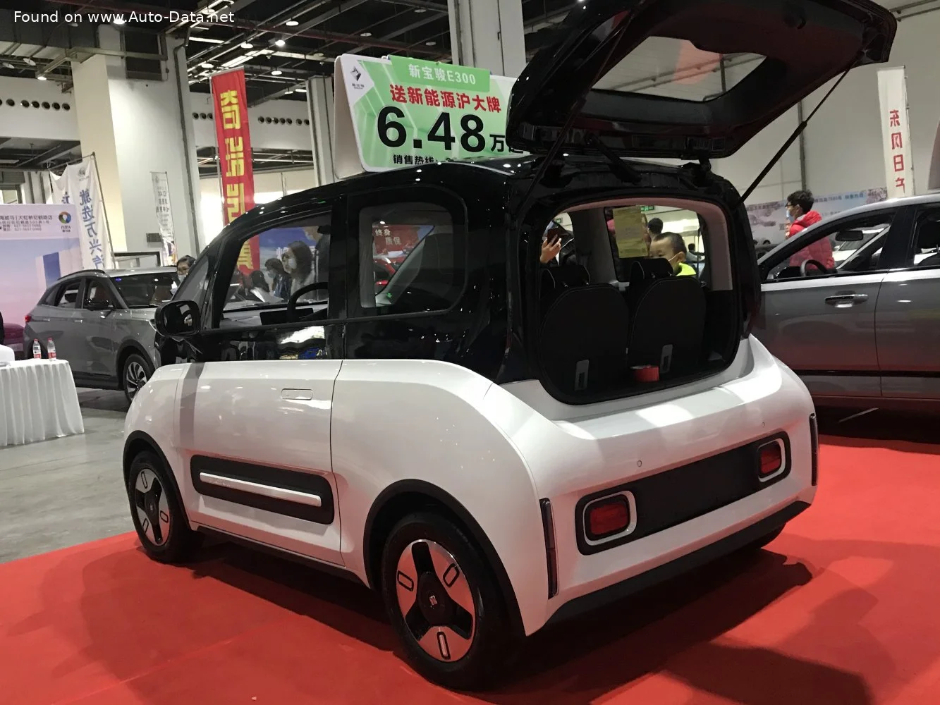 Baojun E300/KiWi EV 31.9 kWh (54 Hp) Electric2020 - 2021 thumbnail 2