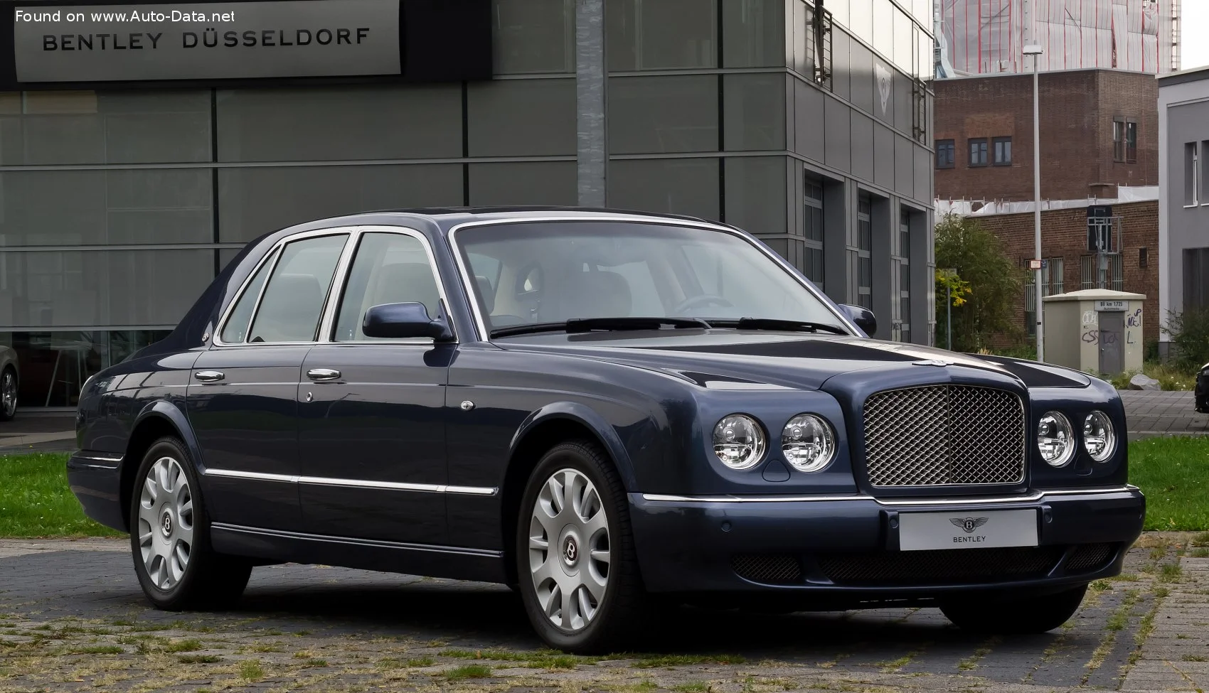 Bentley Arnage 6.7 i V8 16V (405 Hp)2002 - 2005 - 1