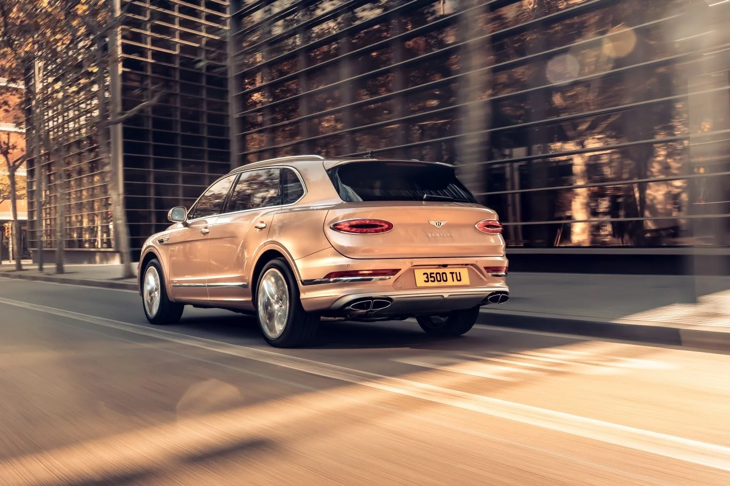 Bentley Bentayga 4.0 V8 (550 Hp) 4WD Automatic2022 - thumbnail 3