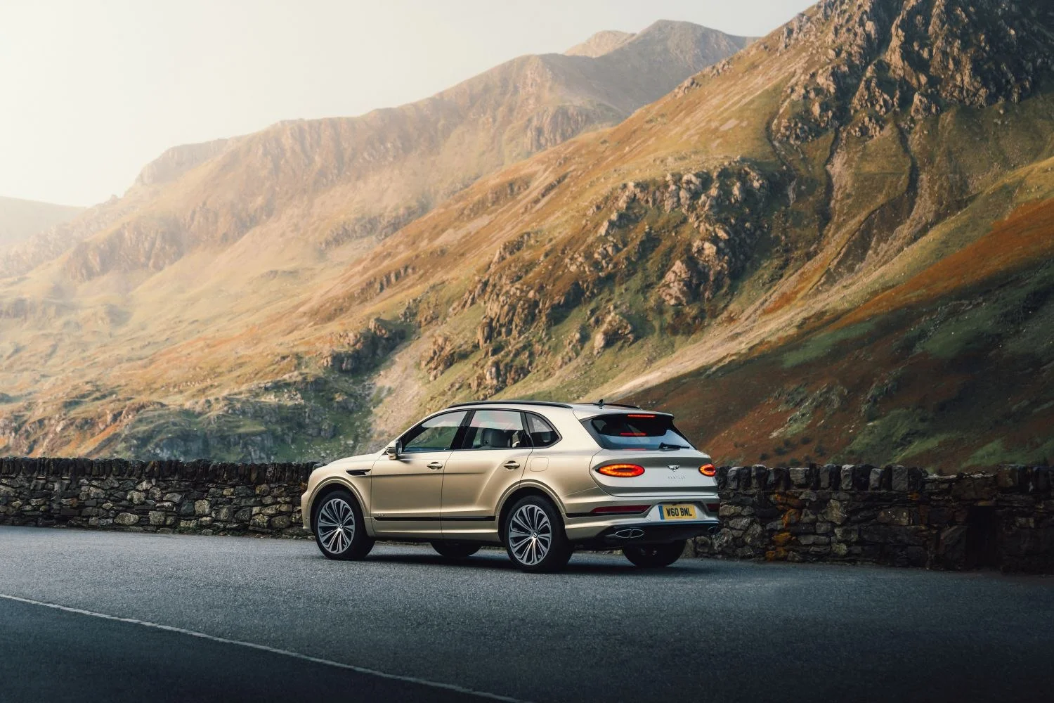 Bentley Bentayga 3.0 V6 TFSi (449 Hp) Plug-in Hybrid AWD Automatic 5 Seat2021 - 2022 thumbnail 11
