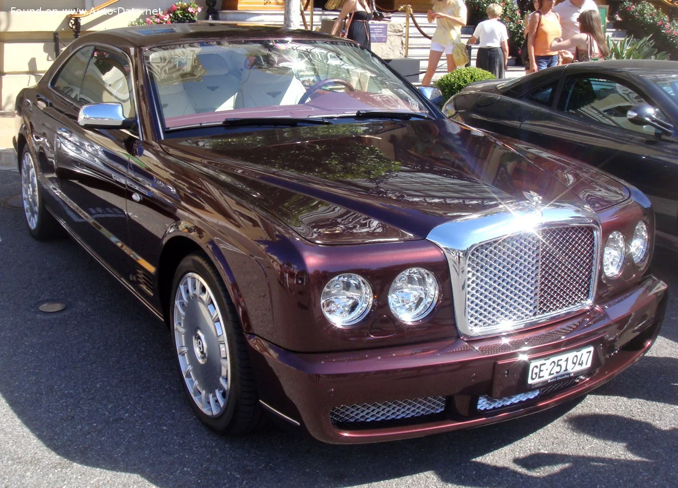 Bentley Brooklands 6.75 i V8 Biturbo (537 Hp)2008 - 2011 thumbnail 4