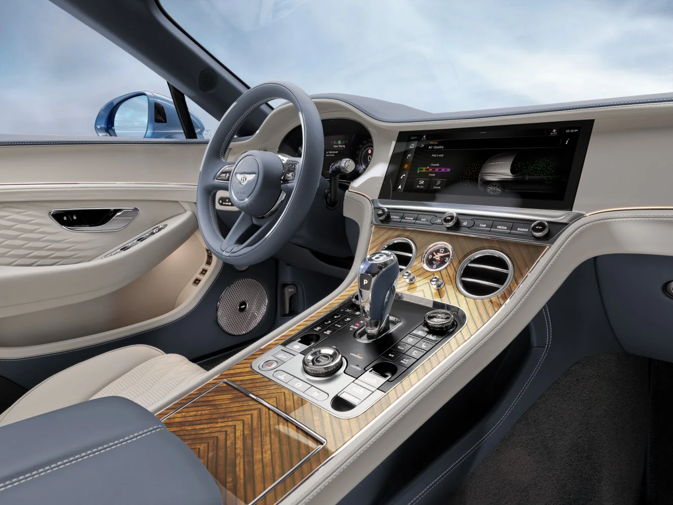 Bentley Continental 4.0 V8 TFSi (680 Hp) High Performance Hybrid AWD DCT2025 - thumbnail 6