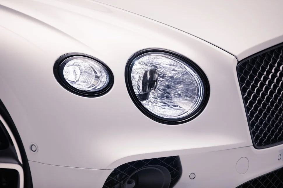 Bentley Continental 4.0 V8 (550 Hp) AWD DCT2019 - 2024 thumbnail 15