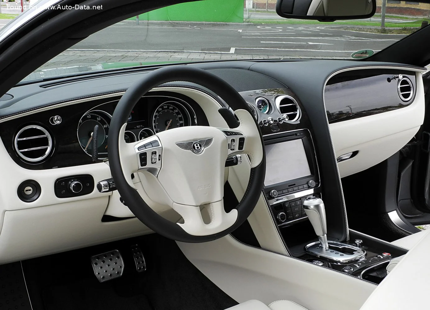 Bentley Continental 6.0 W12 (567 Hp)2011 - 2015 thumbnail 5