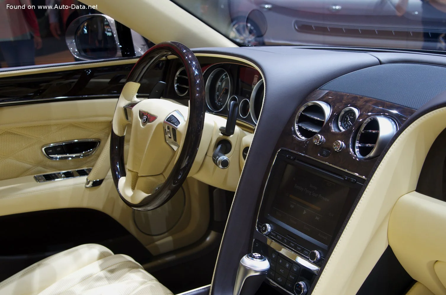 Bentley Flying Spur 4.0 V8 (500 Hp)2014 - 2015 thumbnail 14