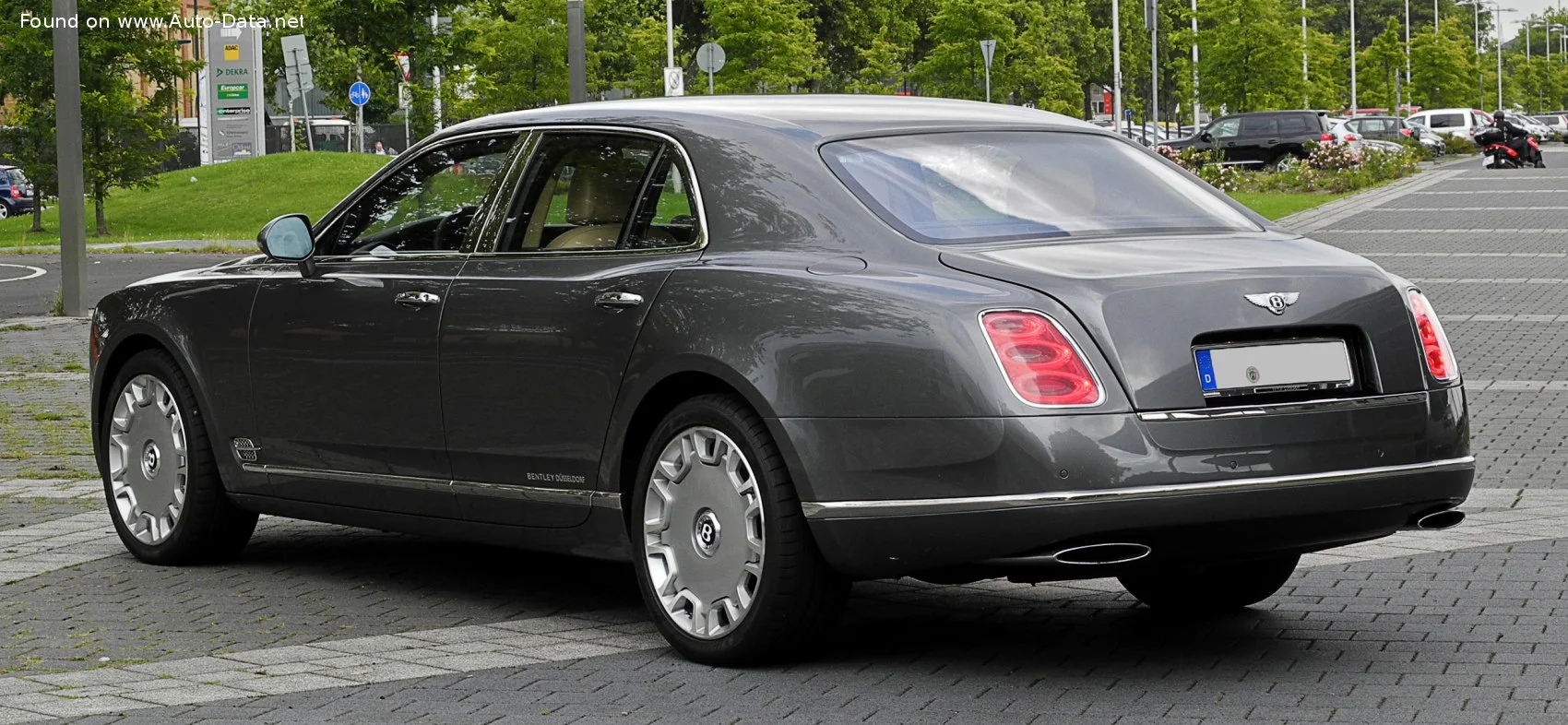 Bentley Mulsanne 6.75 V8 (512 Hp) Automatic2010 - 2016 thumbnail 14