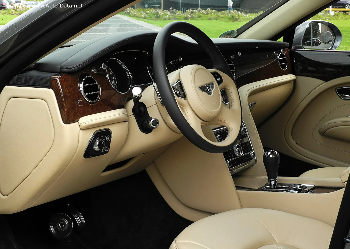 Bentley Mulsanne 6.75 V8 (512 Hp) Automatic2010 - 2016 thumbnail 15