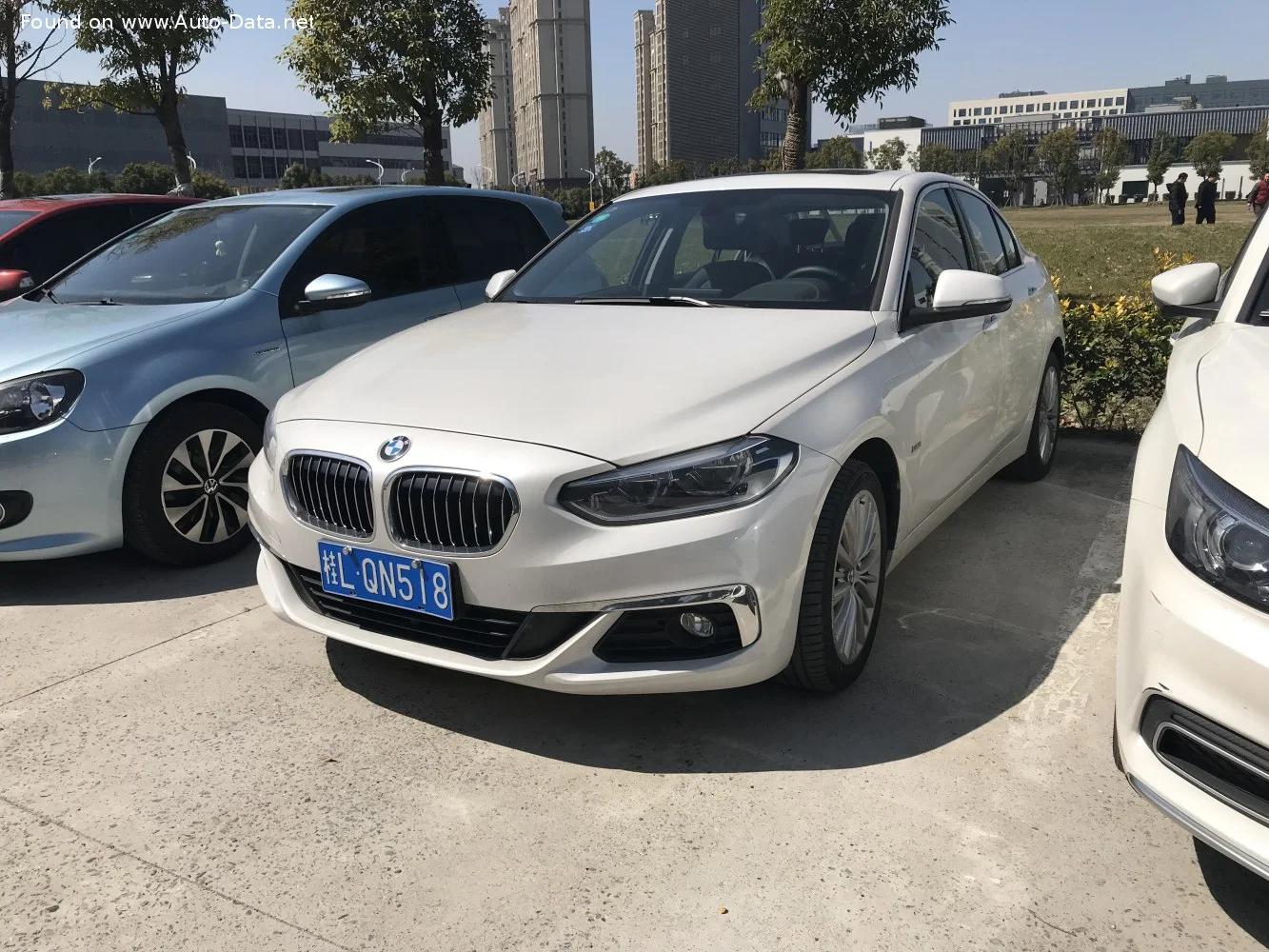 BMW 1 Series 118i (136 Hp) Steptronic2017 - 2019 thumbnail 13