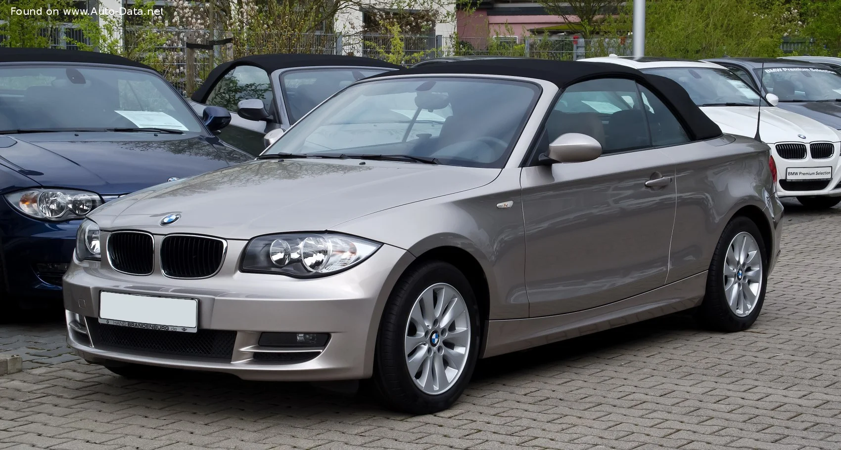 BMW 1 Series BMW 1 Series Convertible (E88 LCI, facelift 2011)
