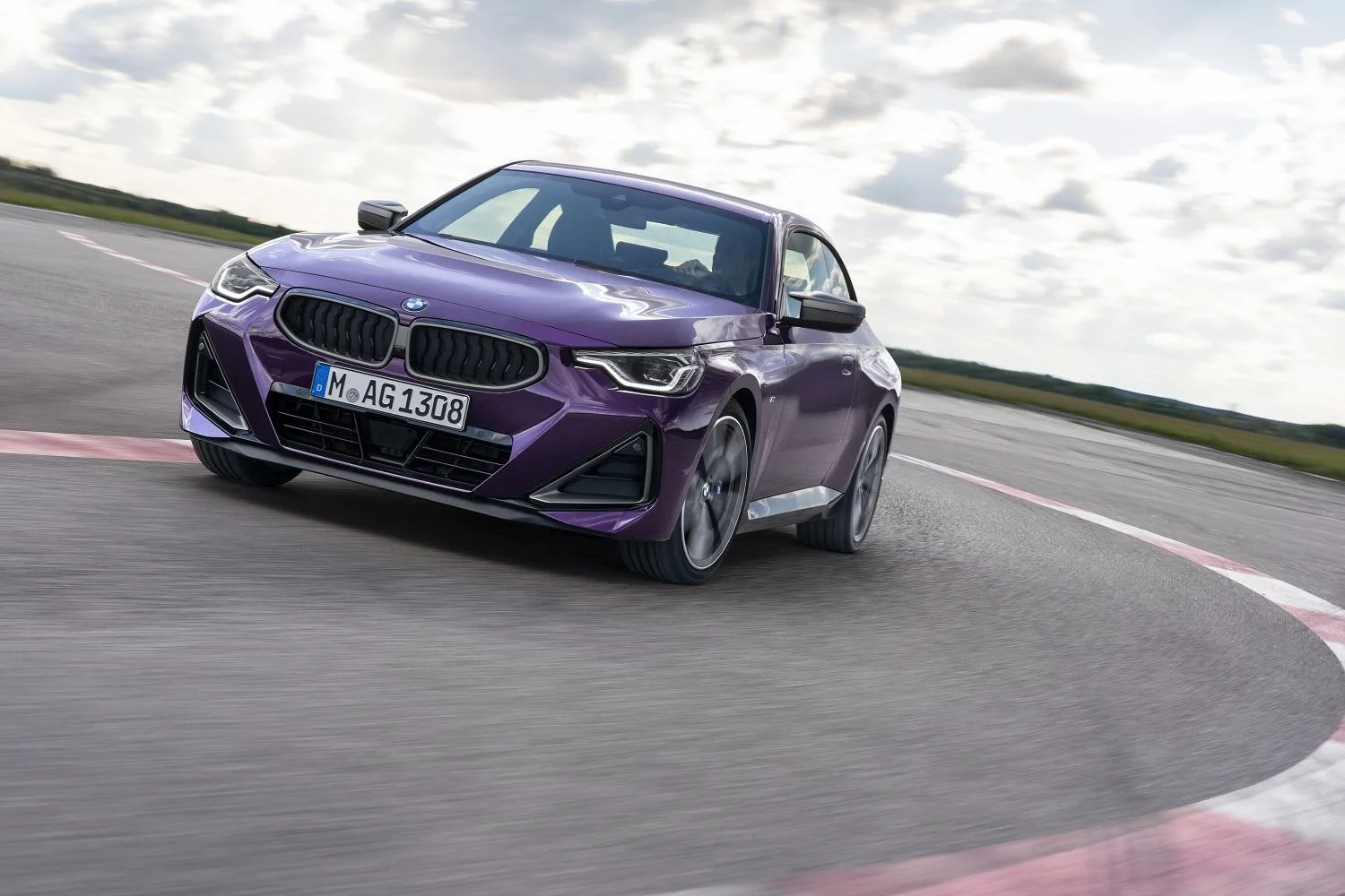 BMW 2 Series 218i (156 Hp) Steptronic2022 - thumbnail 4