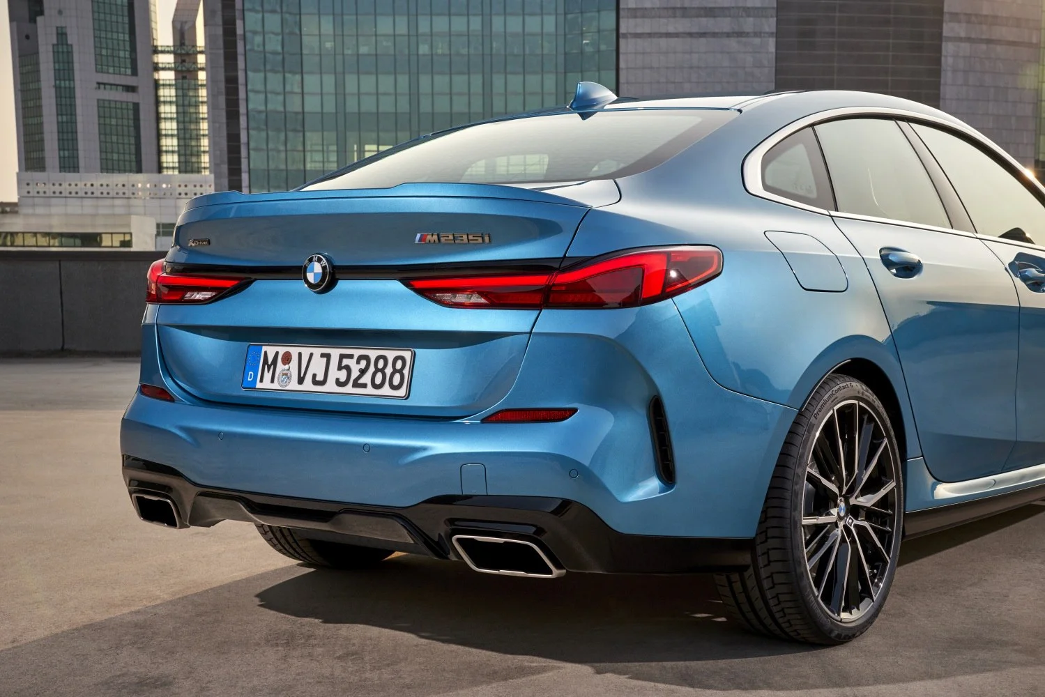 BMW 2 Series 216d (116 Hp) Steptronic2020 - 2024 thumbnail 18