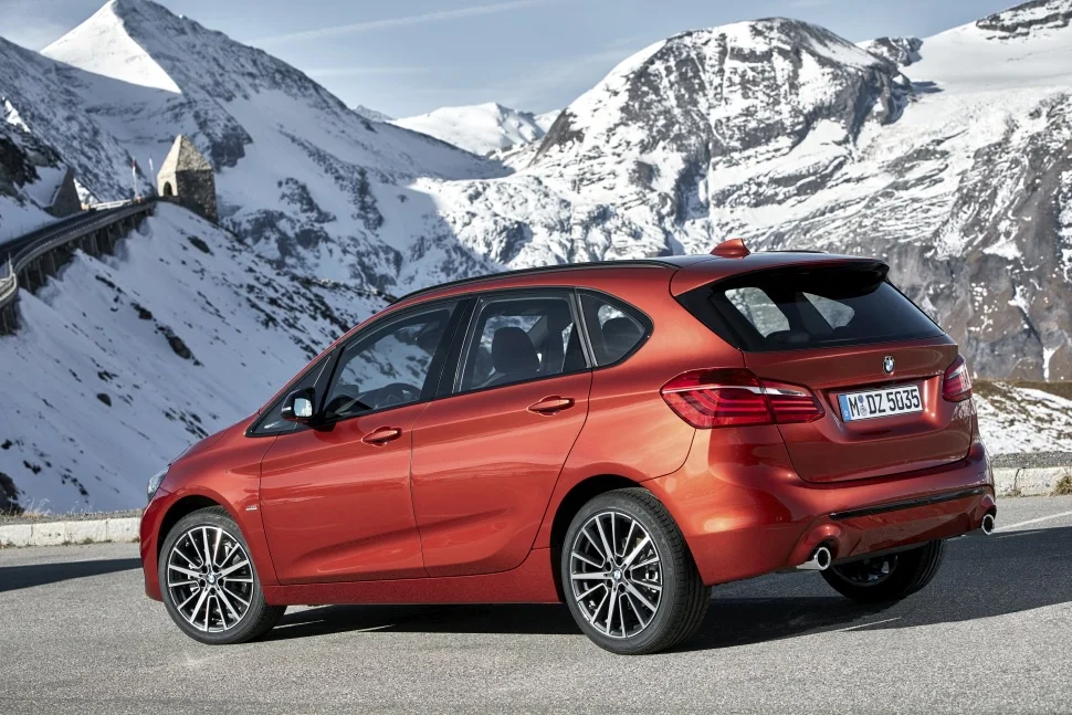 BMW 2 Series 216d (116 Hp)2018 - 2021 thumbnail 2