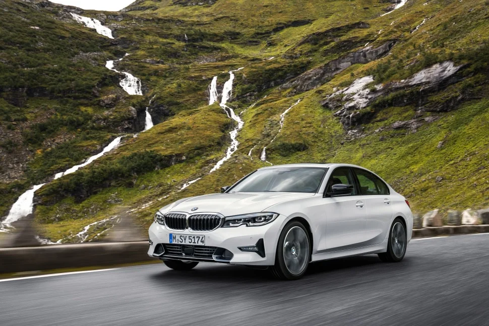 BMW 3 Series 316d (122 Hp) Mild Hybrid Steptronic2021 - 2022 thumbnail 16