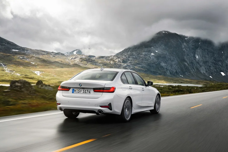 BMW 3 Series 316d (122 Hp) Mild Hybrid Steptronic2021 - 2022 thumbnail 17