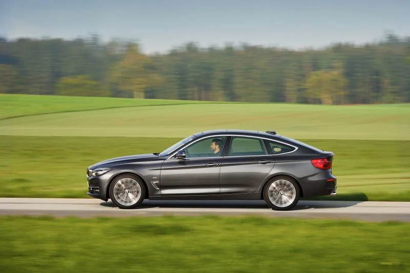 BMW 3 Series 318d (150 Hp)2016 - 2020 thumbnail 13