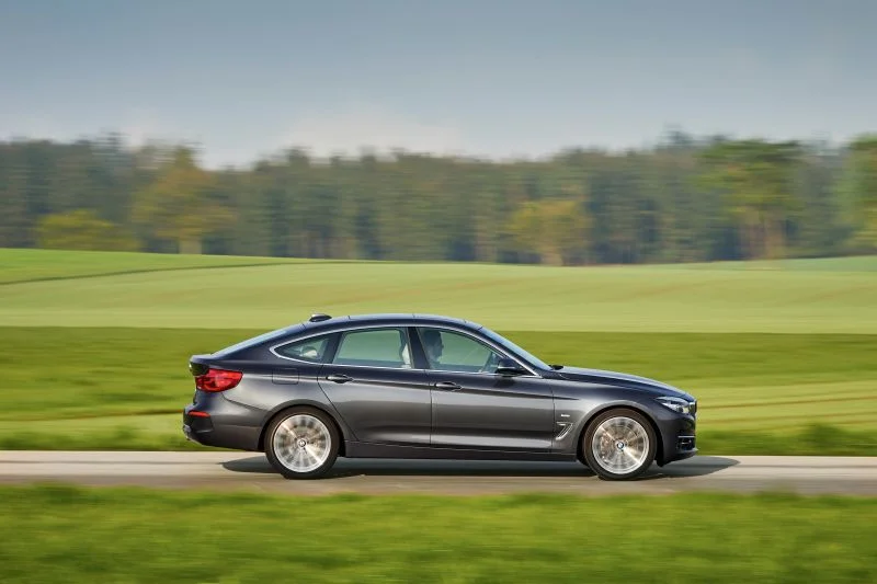 BMW 3 Series 318d (150 Hp)2016 - 2020 thumbnail 14